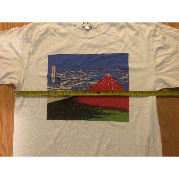 HOKUSAI SPECIAL EDITION "Fine Wind, Clear Morning" Red Fuji Art Shirt Size Large - Picture 3 of 5